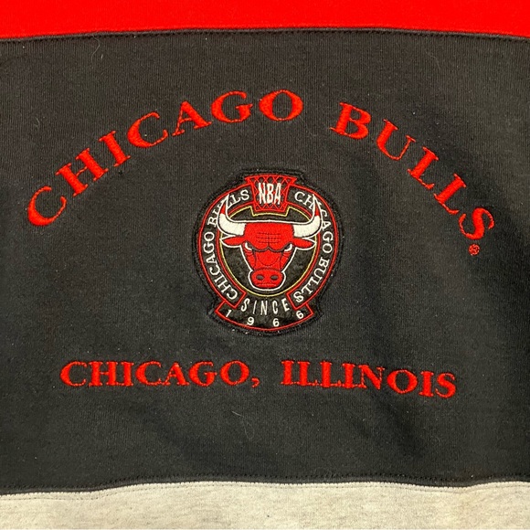 Vintage Nutmeg Chicago Bulls Sweatshirt - Picture 2 of 12